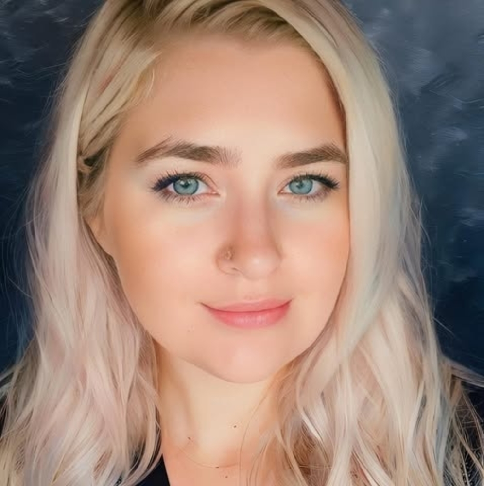 Meet your Posher, Ellie